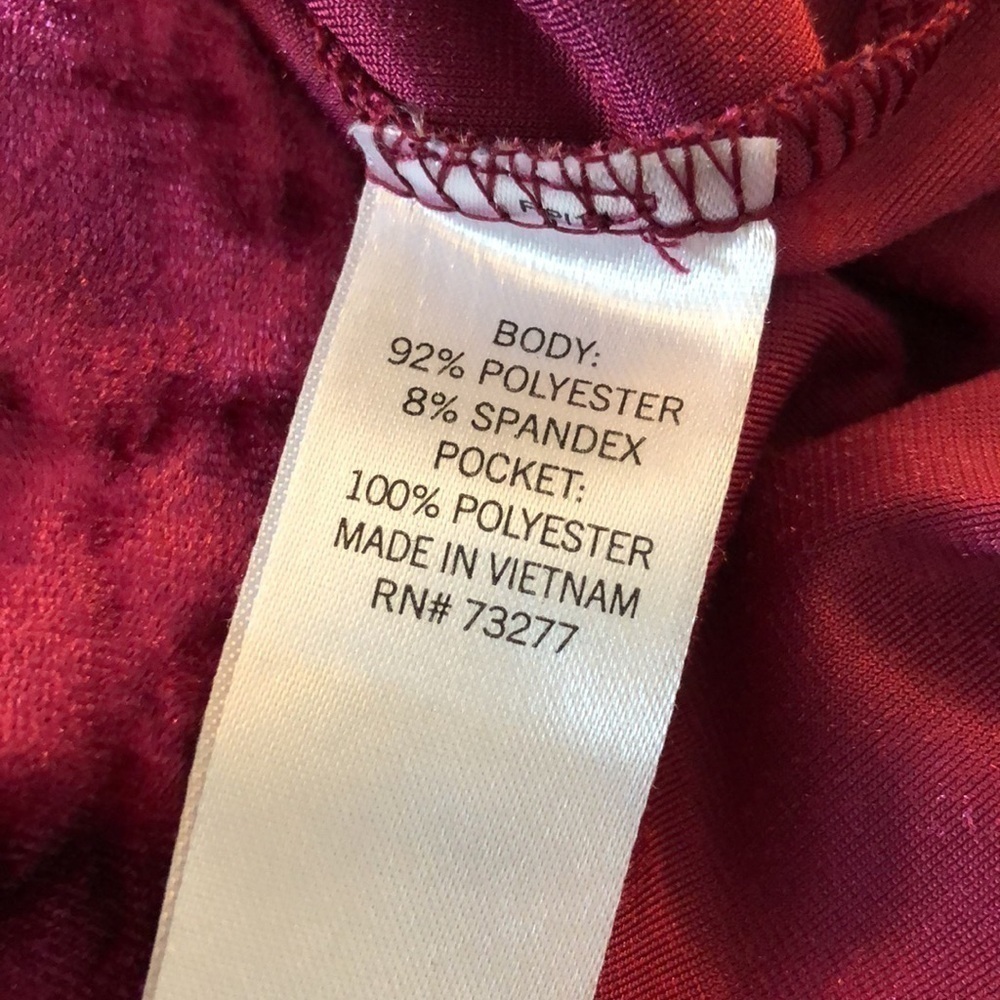 Evri Maroon Crushed Velvet Top Size 1X - Picture 6 of 6